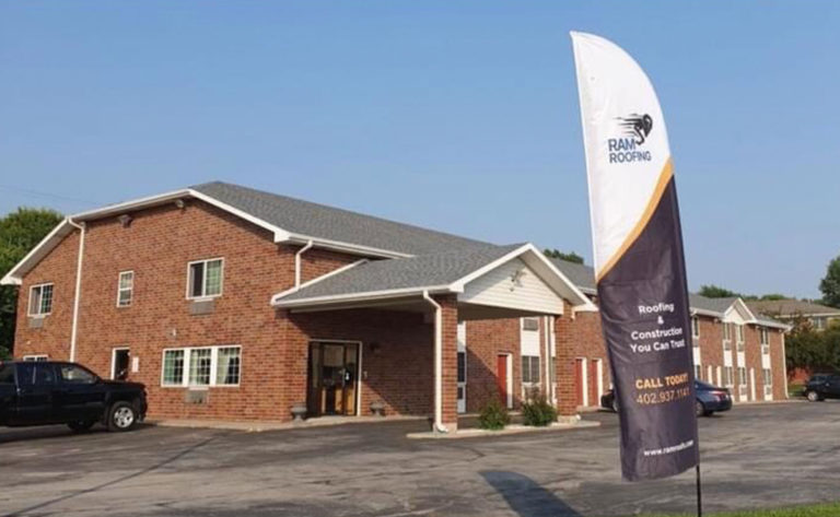 roof inspection near Urbandale 768x473