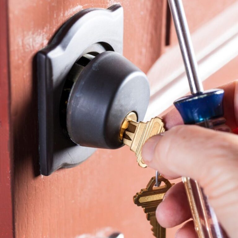 emergency locksmith alexandria va 980x980 1 768x768