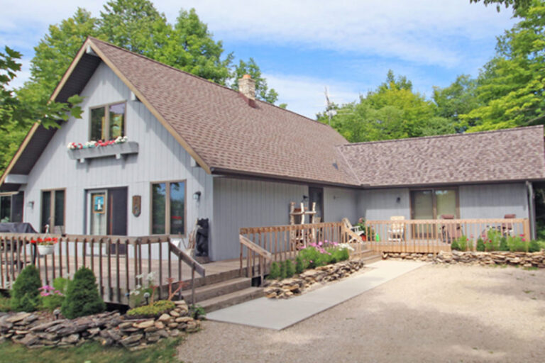 P 2 3 768x512
